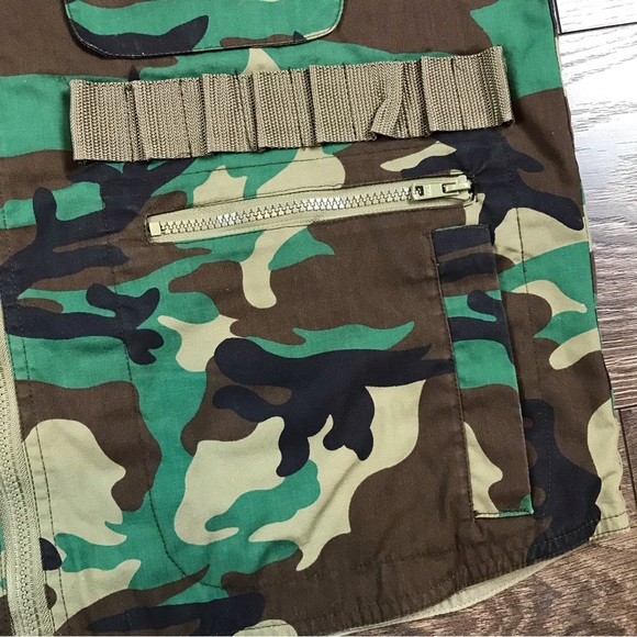 Rothco Ranger Vest Men’s Outdoor Full Zip Packable Tactical Camo Hooded Vest (M) - Picture 7 of 8